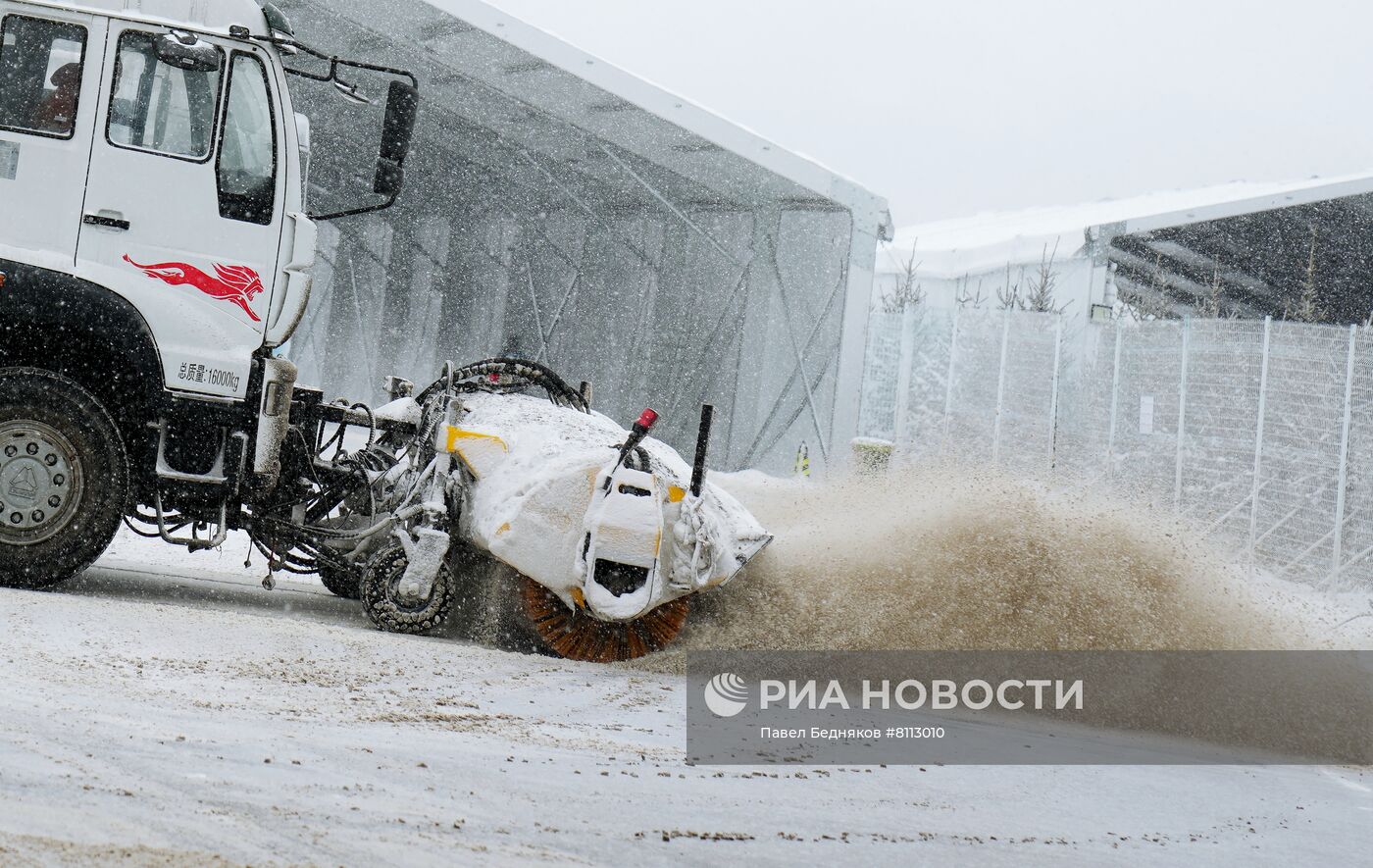 Снегопад в олимпийском Пекине