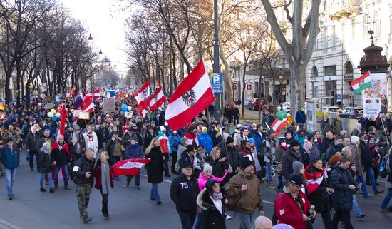 Акция против мер по противодействию коронавирусу в Вене