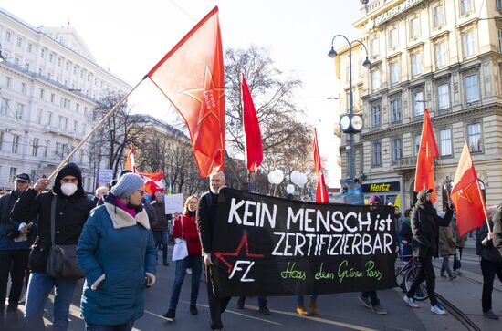 Акция против мер по противодействию коронавирусу в Вене