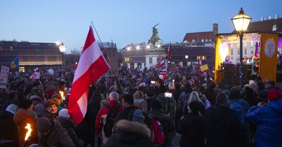 Акция против мер по противодействию коронавирусу в Вене