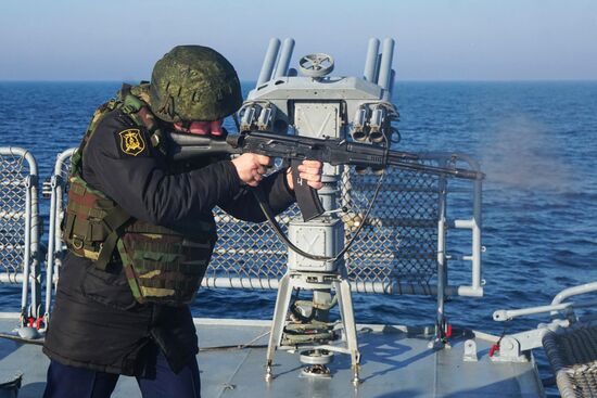 Учения ВМФ России в Черном море