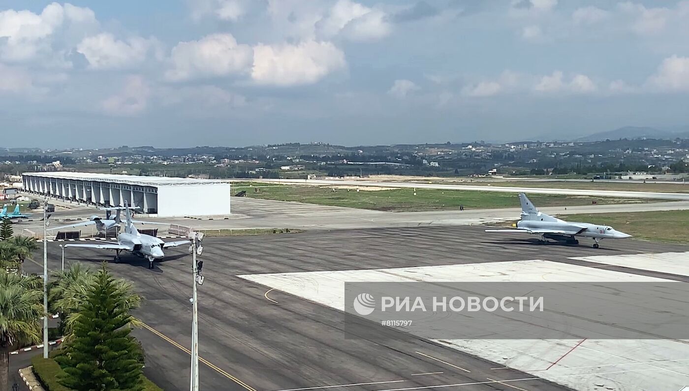 Российские истребители с ракетами "Кинжал" прибыли на учения в Сирию