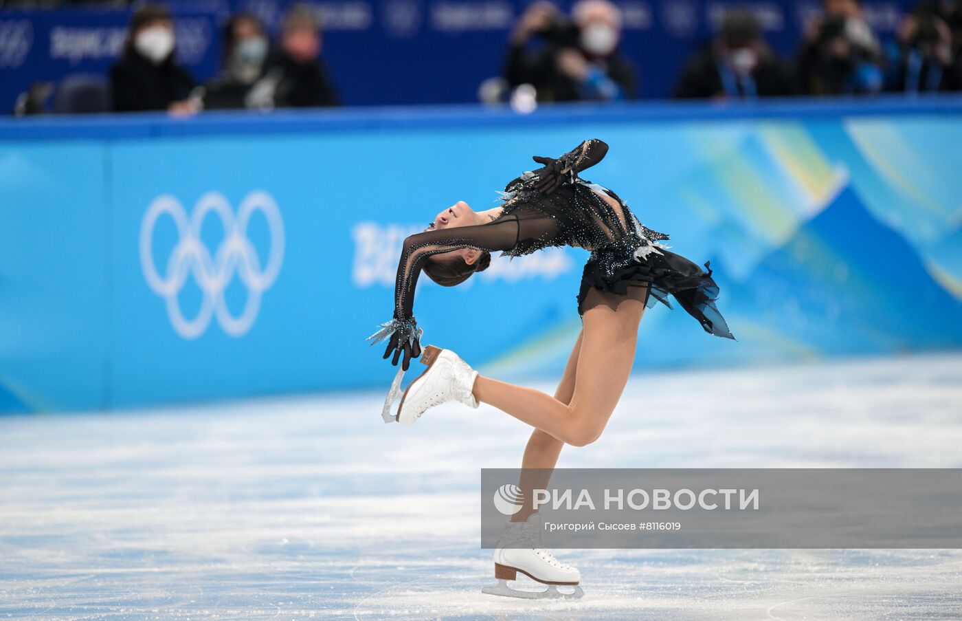 Анна Щербакова короткая программа олимпиада