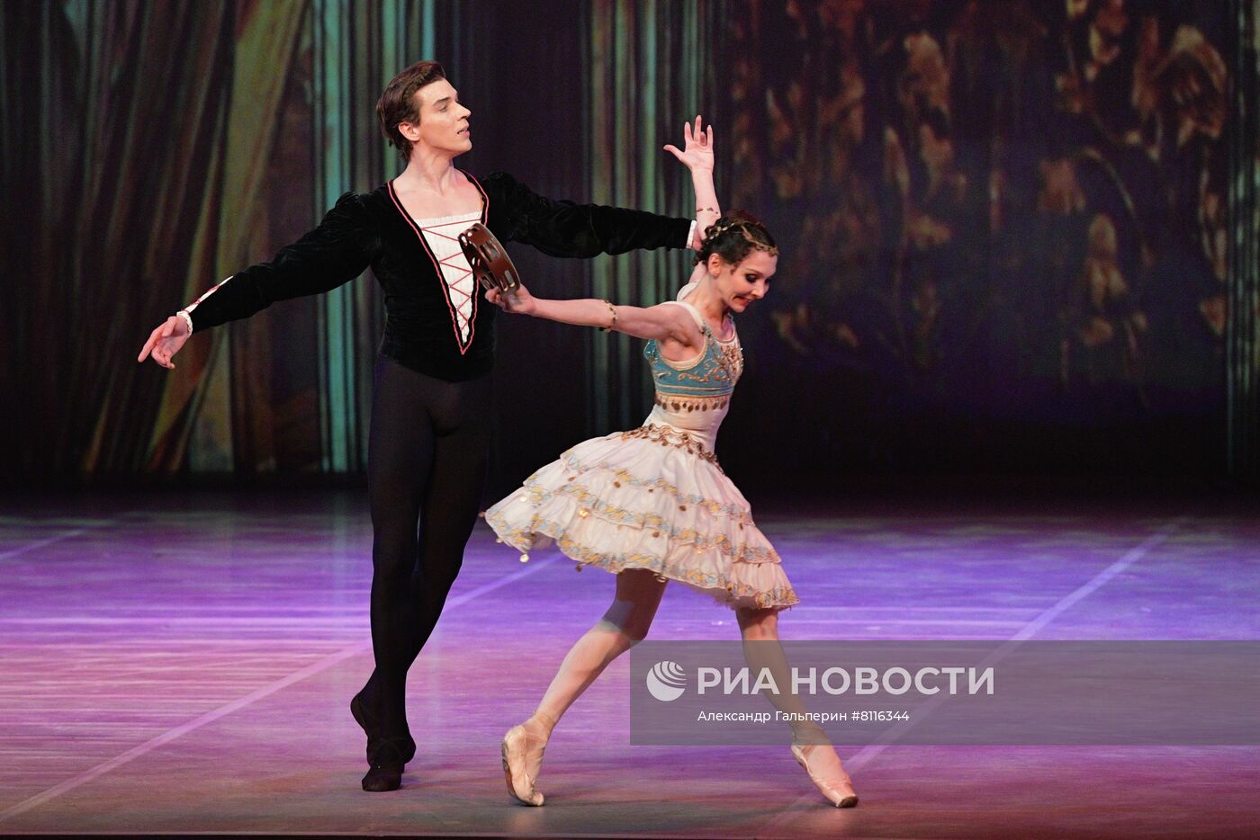 Премьера спектакля "Мой отец - Марис Лиепа" в Александринском театре