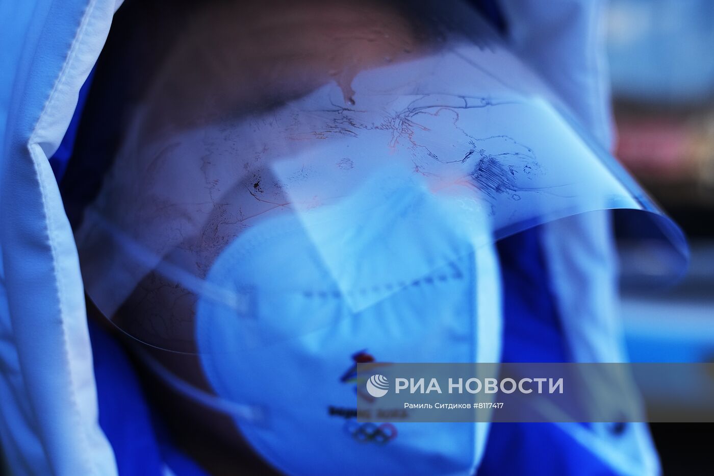Волонтер на одной из улиц в Чжанцзякоу. Место: Китай, Чжанцзякоу. Автор: Рамиль Ситдиков/РИА Новости. Пекин во время Олимпиады-2022
