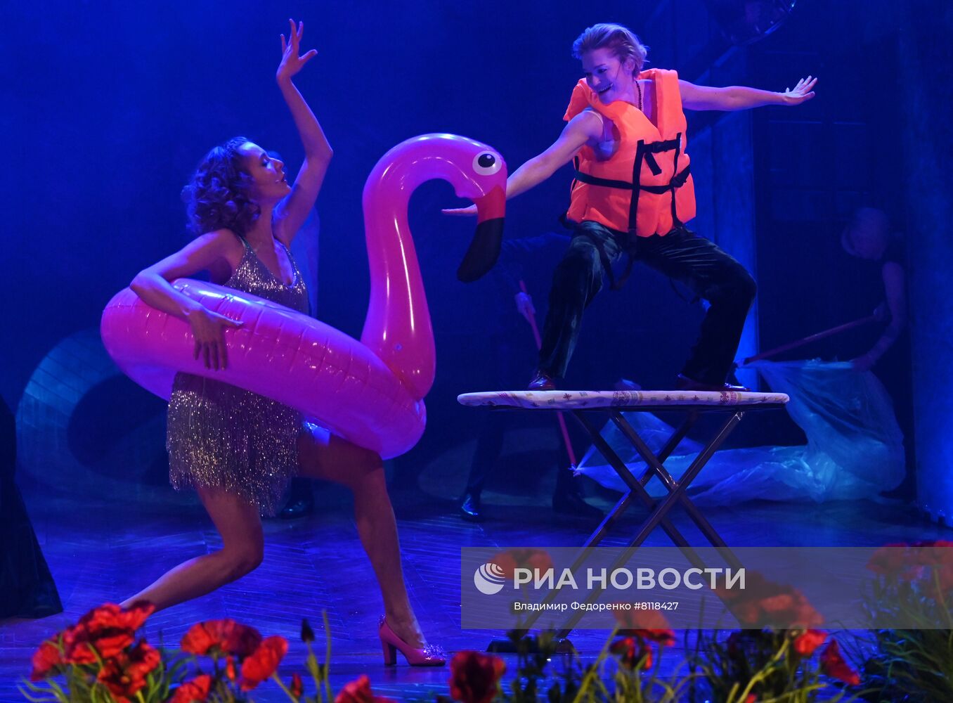 Спектакль "Платонов болит" в Театре на Бронной