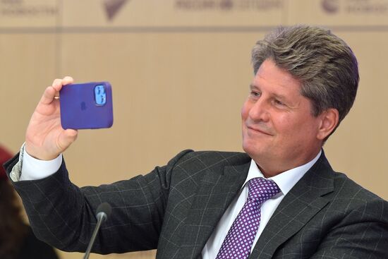 Творческая встреча с создателями фильма "Мистер Нокаут"