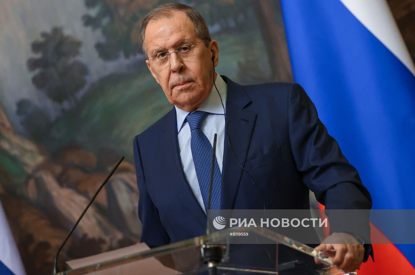 Встреча глав МИД РФ и Греции С. Лаврова и Н. Дендиаса