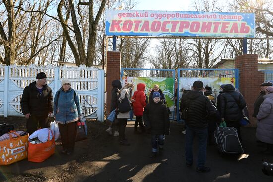 Беженцы из ДНР и ЛНР в Ростовской области