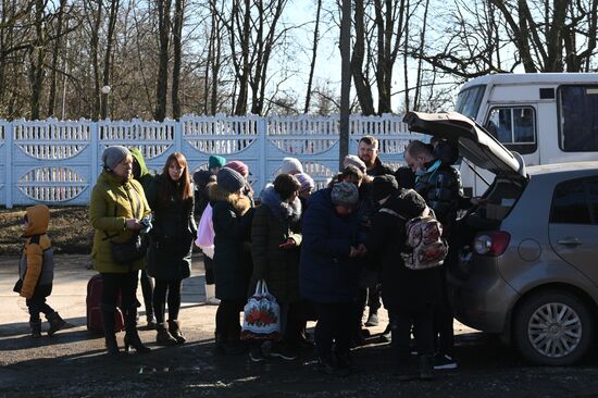 Беженцы из ДНР и ЛНР в Ростовской области