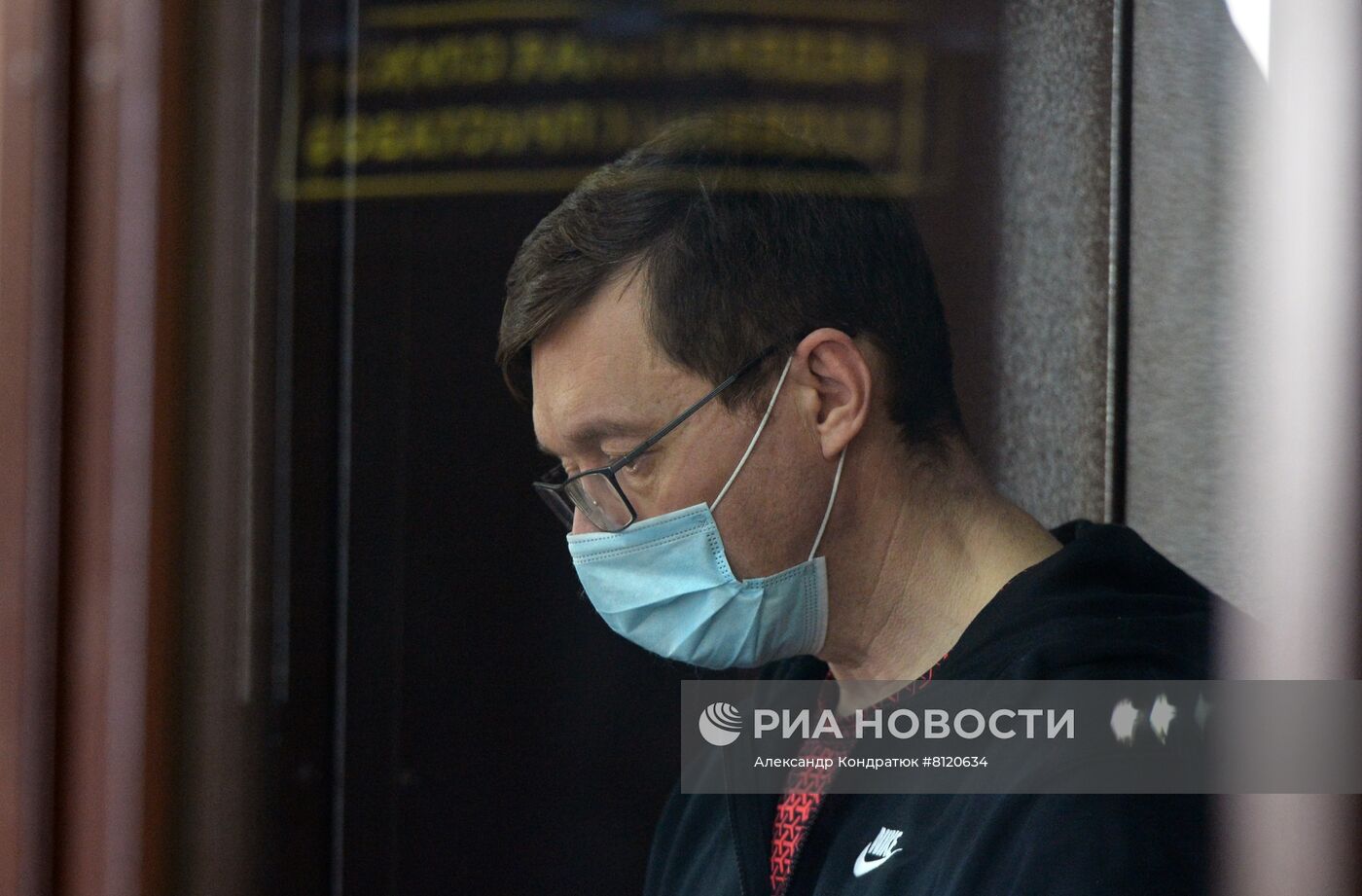 Избрание меры пресечения замглавы Минздрава Челябинской области А. Кузнецову