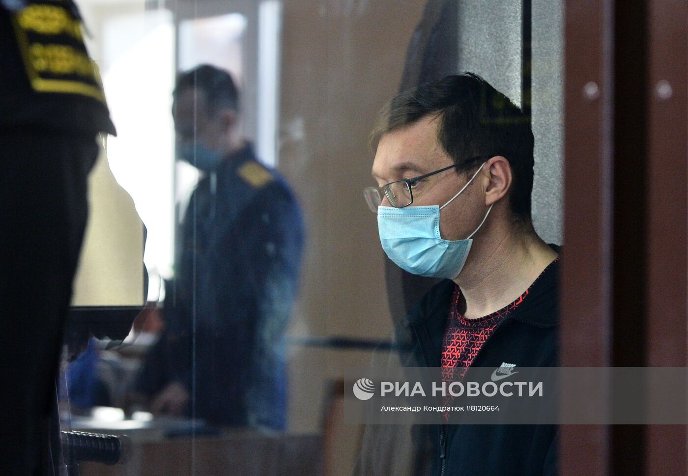 Избрание меры пресечения замглавы Минздрава Челябинской области А. Кузнецову