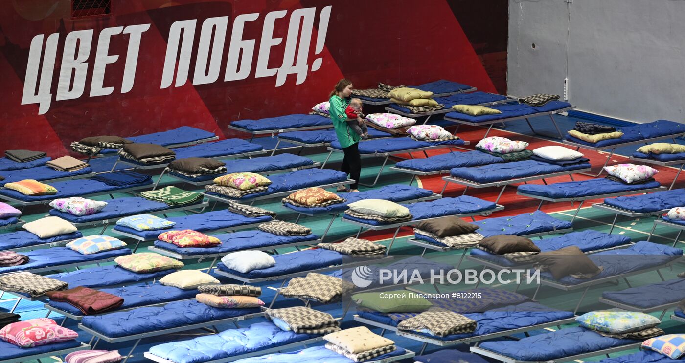 Размещение эвакуированных жителей ДНР и ЛНР в Ростовской области