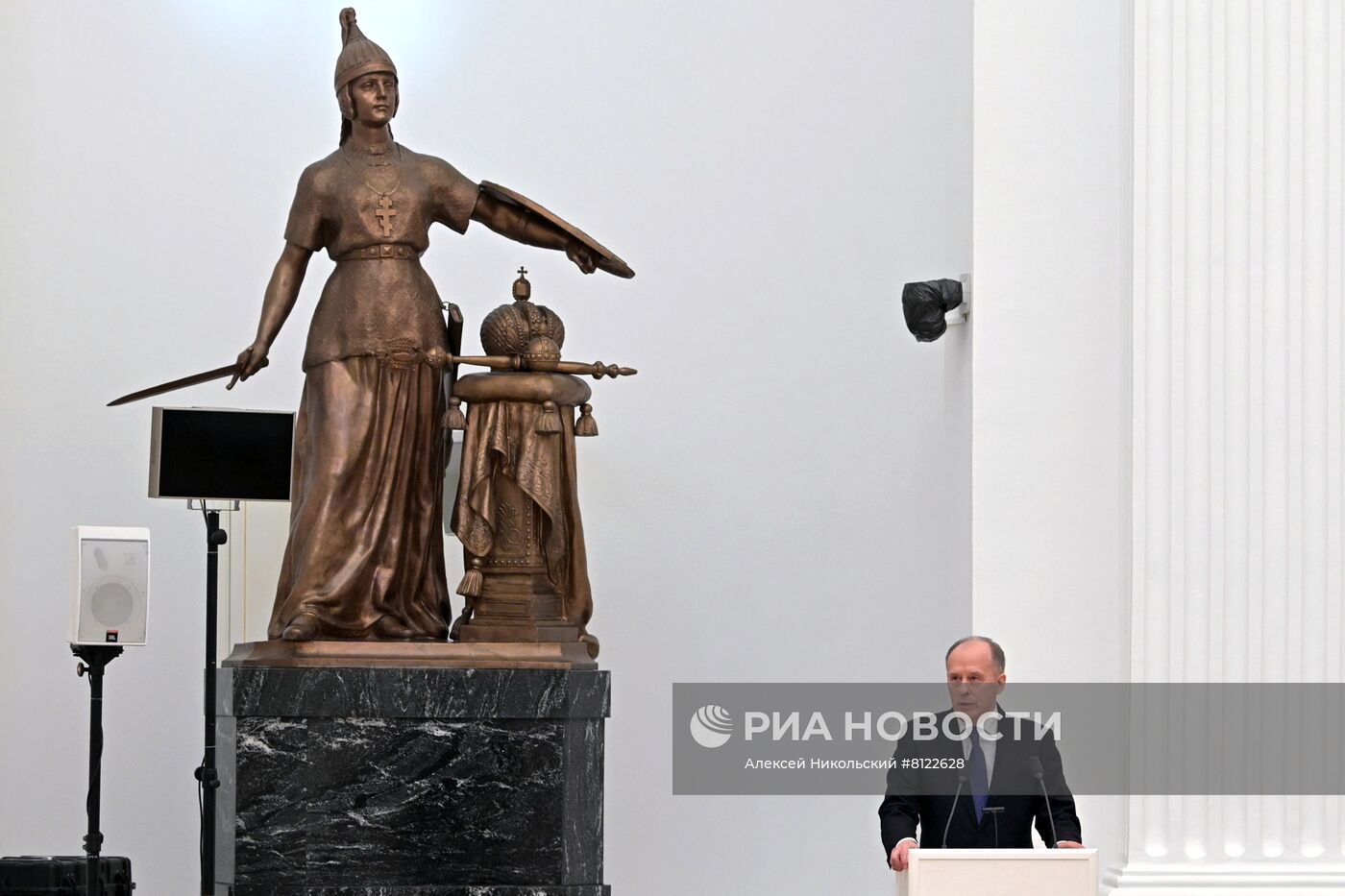 Президент РФ В. Путин провел заседание Совбеза РФ
