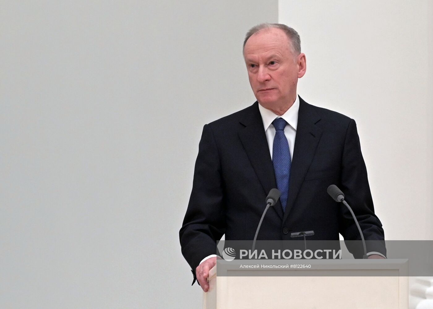 Президент РФ В. Путин провел заседание Совбеза РФ