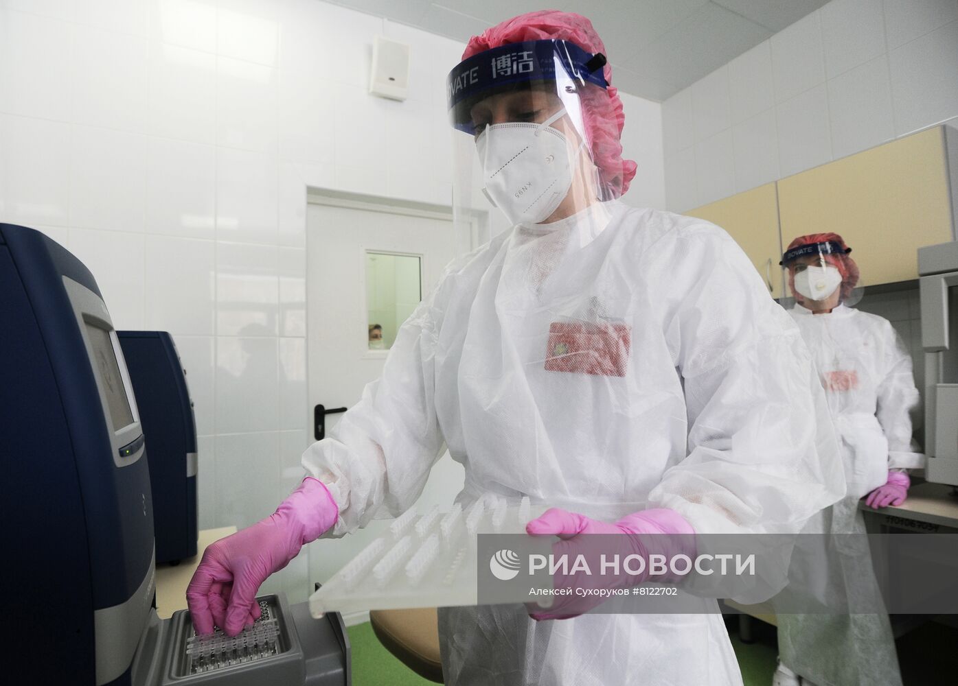 Работа лаборатории по ПЦР-тестированию в Тамбове