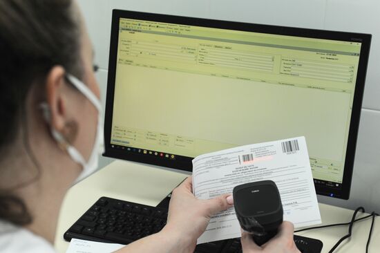 Работа лаборатории по ПЦР-тестированию в Тамбове