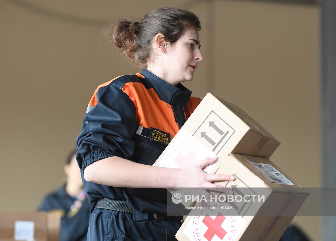 Прибытие гуманитарной помощи в Ростовскую область для эвакуированных жителей ДНР и ЛНР