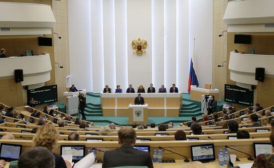 Совет Федерации ратифицировал договоры о дружбе с ДНР и ЛНР