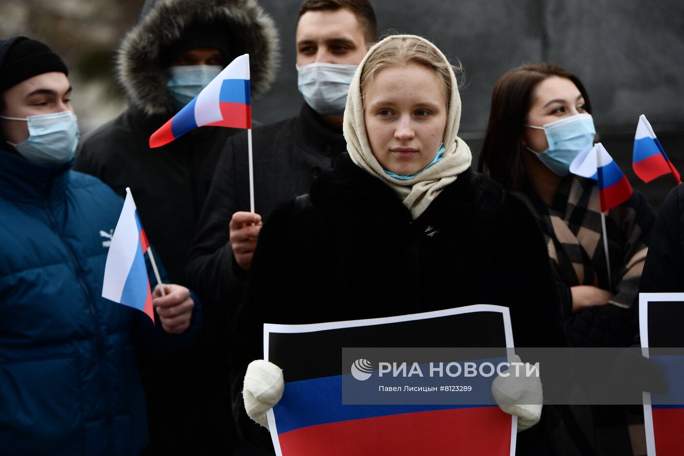 Акция в поддержку жителей Донбасса в Екатеринбурге