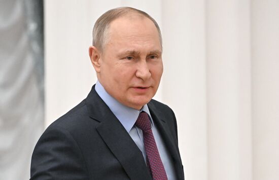 Президент РФ В. Путин провел переговоры с президентом Азербайджана И. Алиевым 