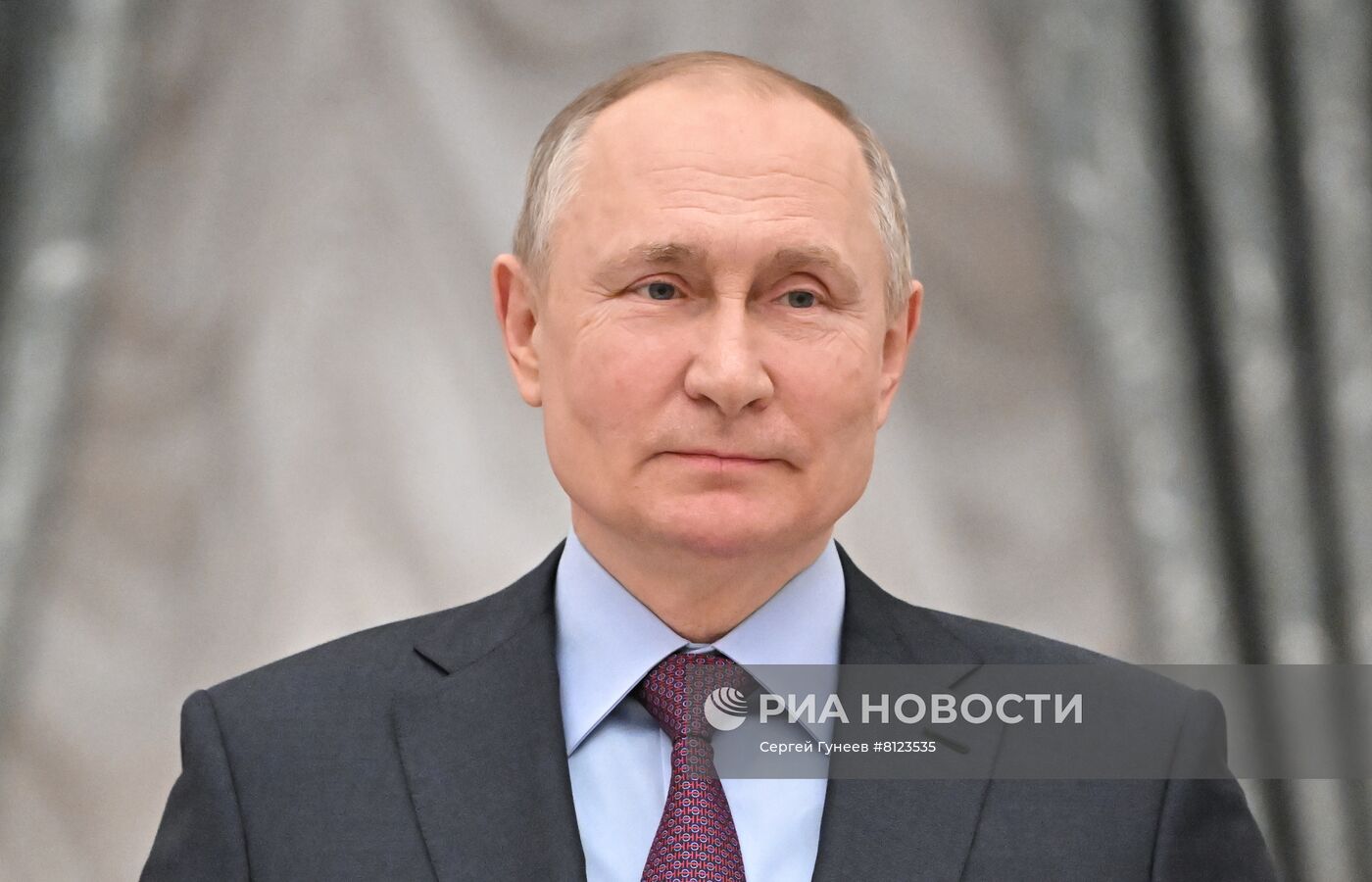 Президент РФ В. Путин провел переговоры с президентом Азербайджана И. Алиевым