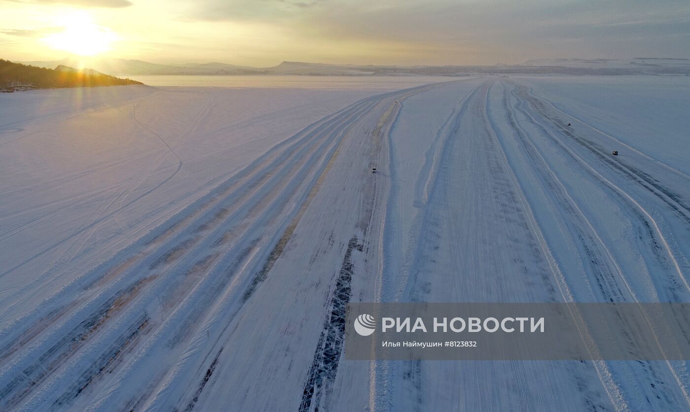 Ледовая переправа через Енисей