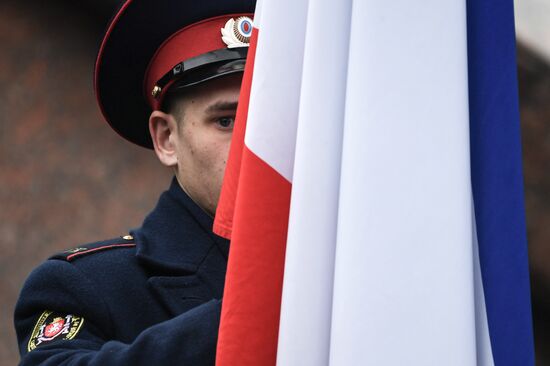 Празднование Дня защитника Отечества в России