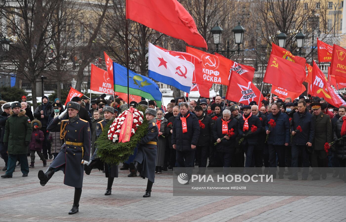 Возложения цветов в честь 23 февраля 