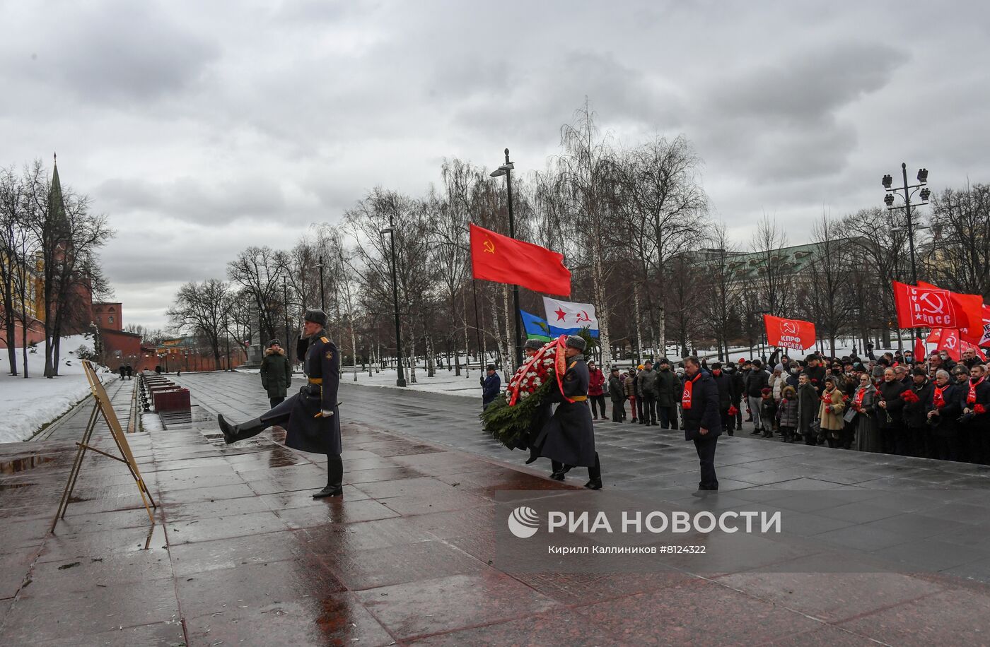 Возложения цветов в честь 23 февраля 