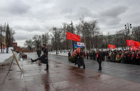 Возложения цветов в честь 23 февраля 