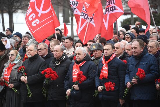 Возложения цветов в честь 23 февраля 