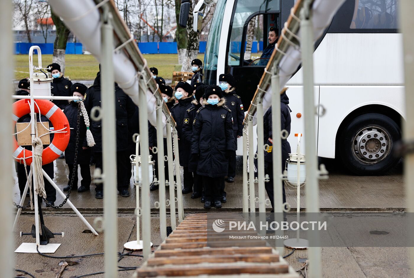 Экскурсия для нахимовцев на корабль "Неустрашимый" в Балтийске