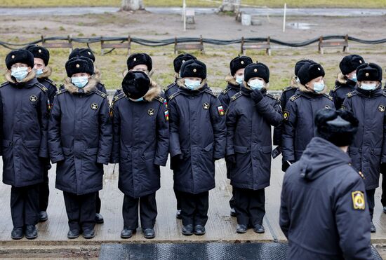 Экскурсия для нахимовцев на корабль "Неустрашимый" в Балтийске