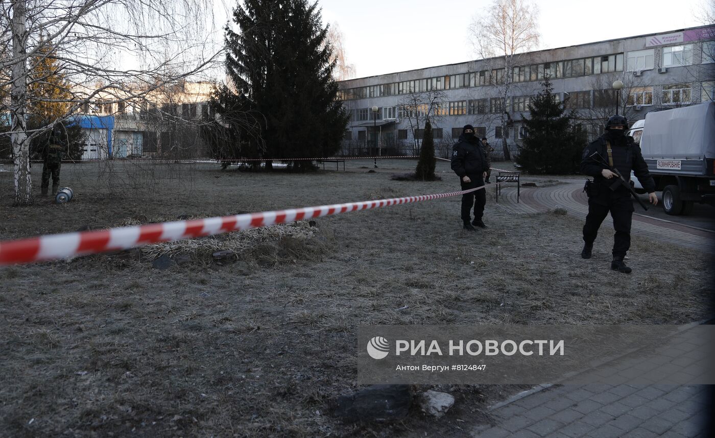 Снаряд на территории наркологического диспансера в Белгороде 