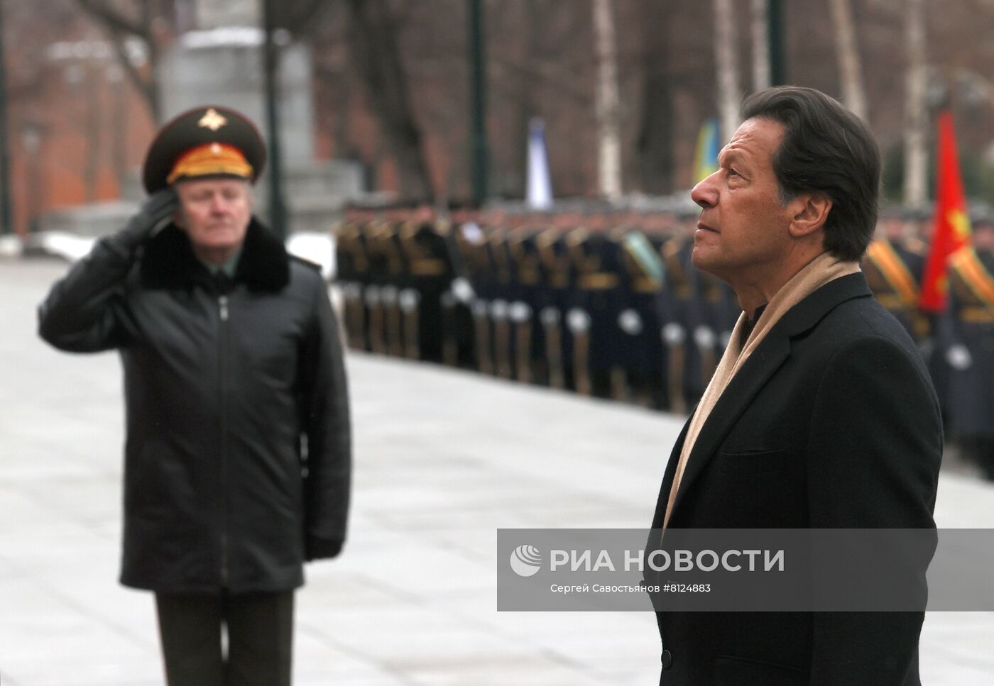 Премьер-министр Пакистана Имран Хан возложил цветы к Могиле Неизвестного Солдата