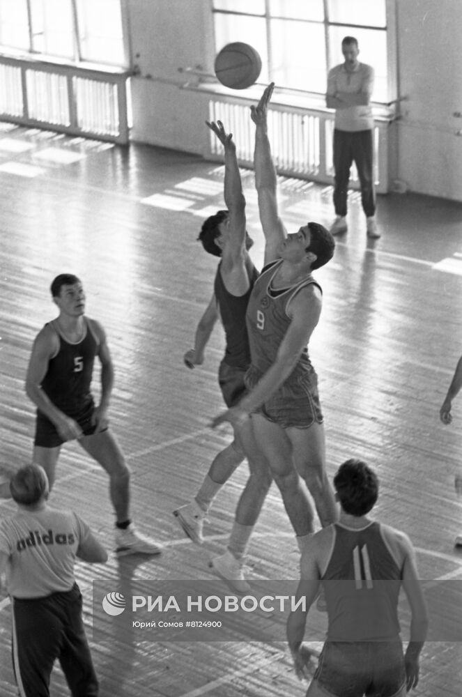 Мужская сборная СССР по баскетболу