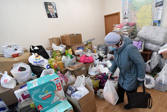 Пункт сбора гуманитарной помощи эвакуированным с Донбасса