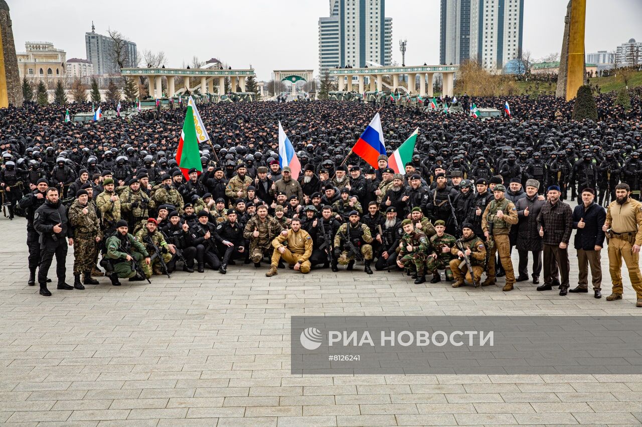 Сборы военных в Грозном