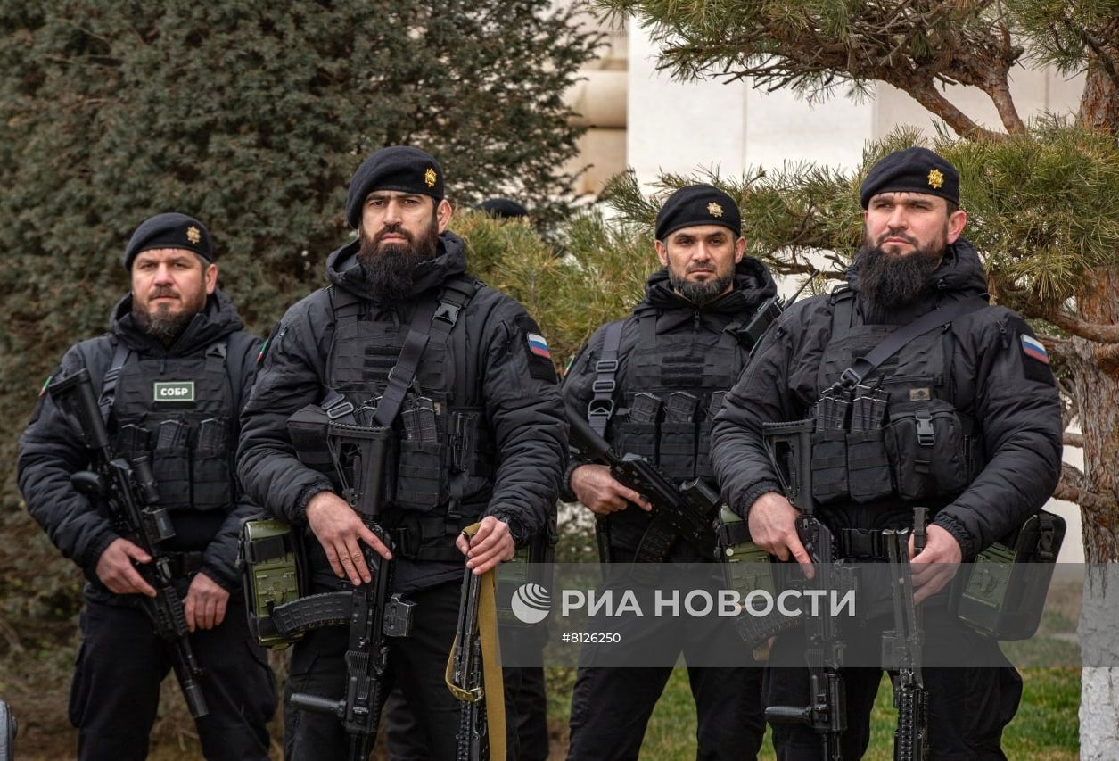 Сборы военных в Грозном