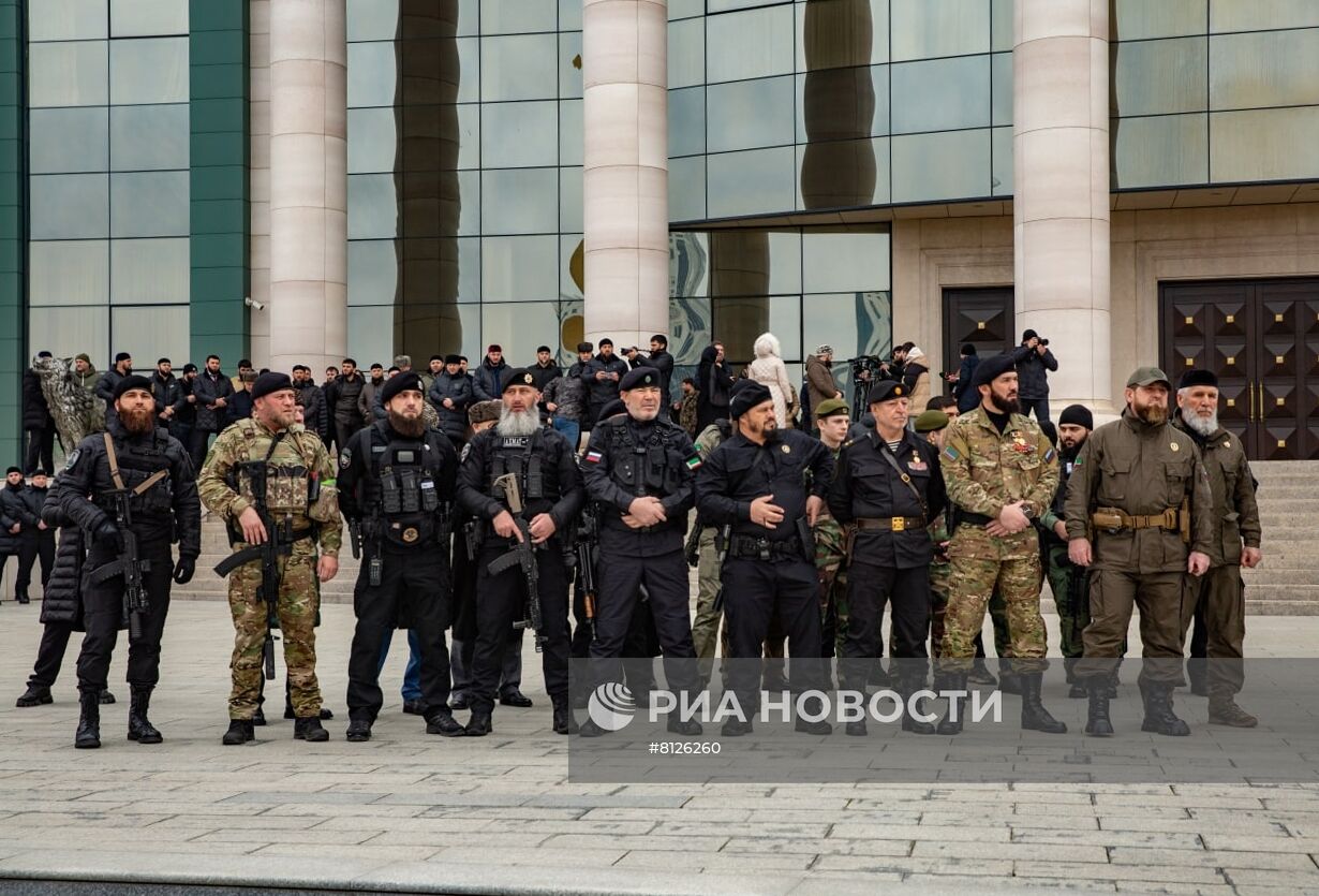 Сборы военных в Грозном