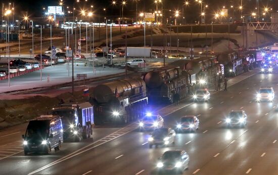 Пусковые установки "Ярс" перебазируют в Подмосковье для подготовки к параду Победы