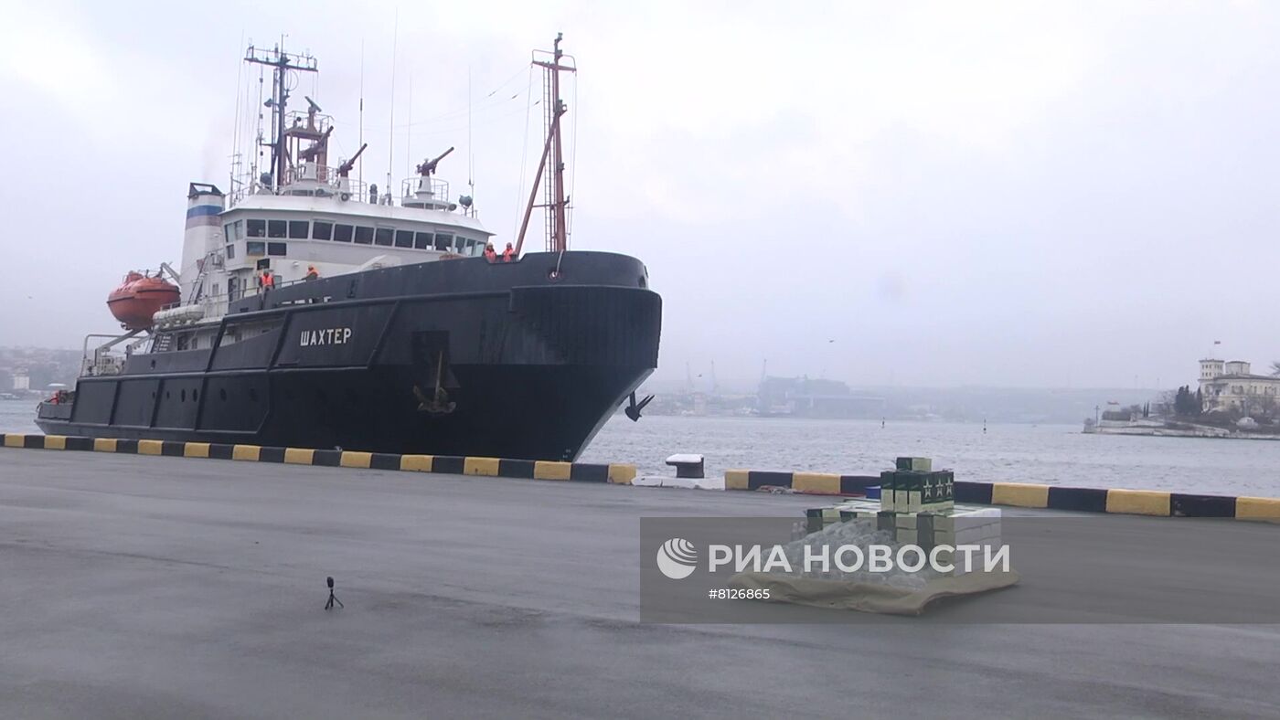 Доставка сдавшихся украинских военнослужащих в Севастополь