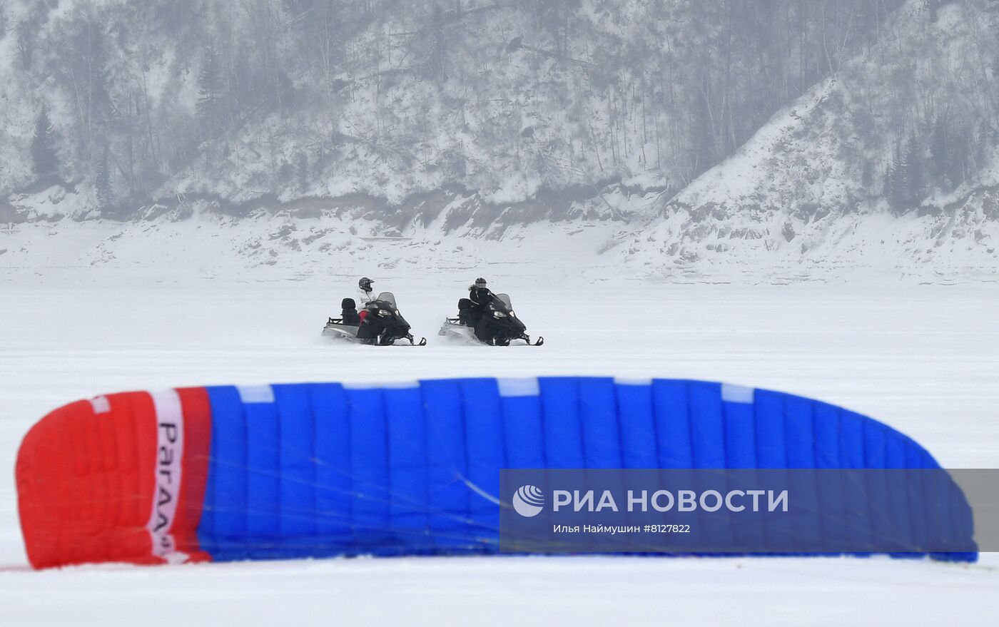 Сноукайтинг на Красноярском водохранилище