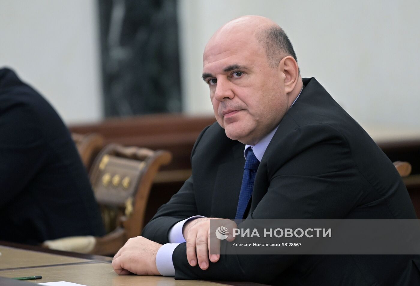 Президент РФ В. Путин провел совещание по экономическим вопросам