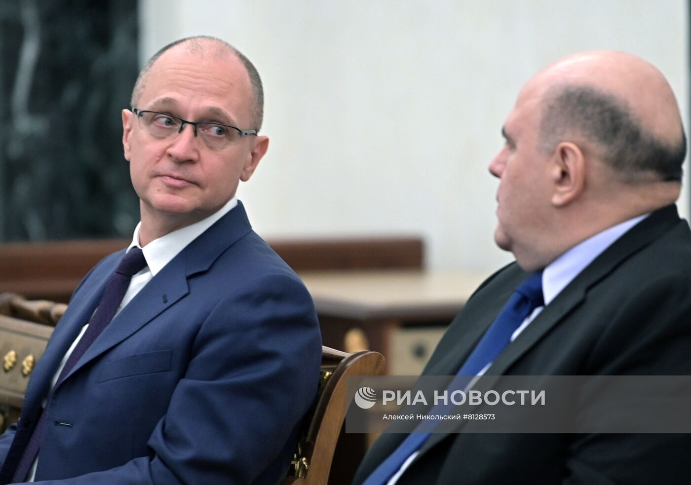 Президент РФ В. Путин провел совещание по экономическим вопросам