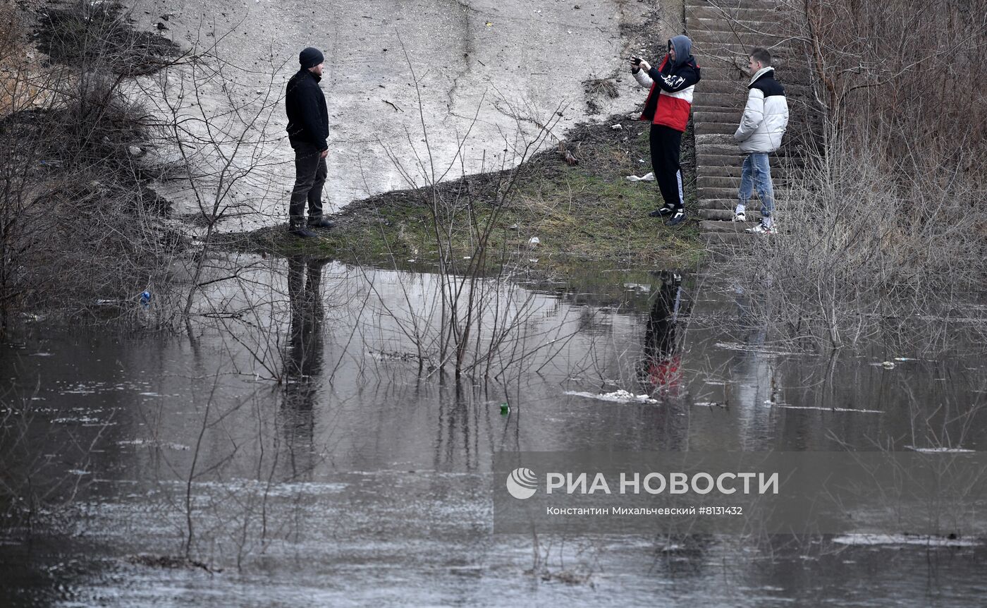 Вода из Днепра поступила в Северо-Крымский канал в Крыму