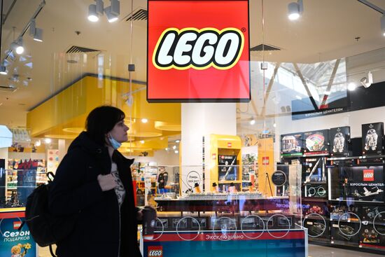 Работа магазина "Lego" в Москве