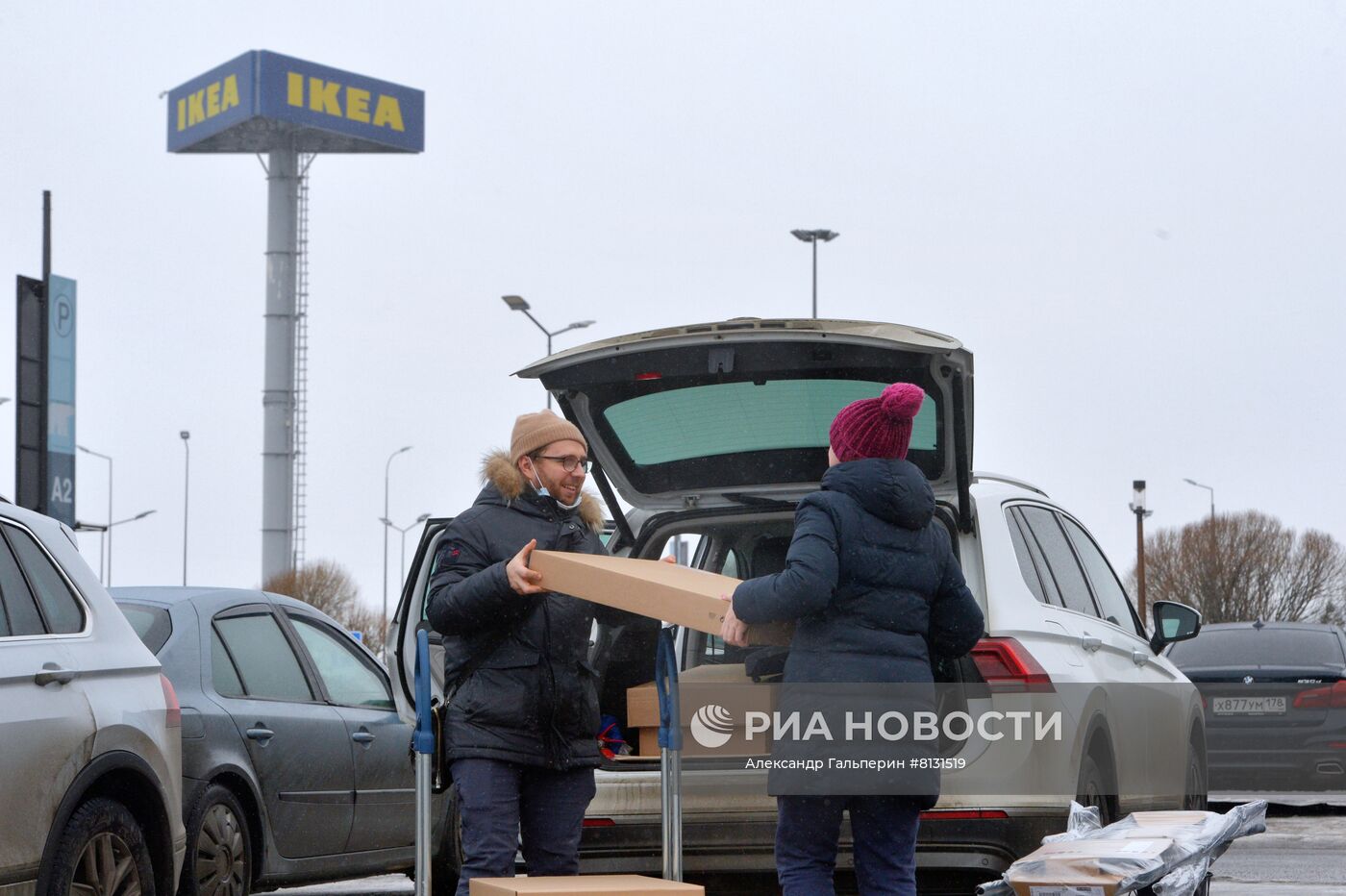 IKEA приостанавливает деятельность в России