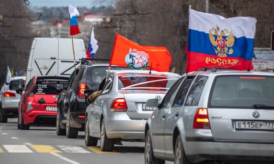 Автопробег в Севастополе в поддержку специальной военной операции на Украине